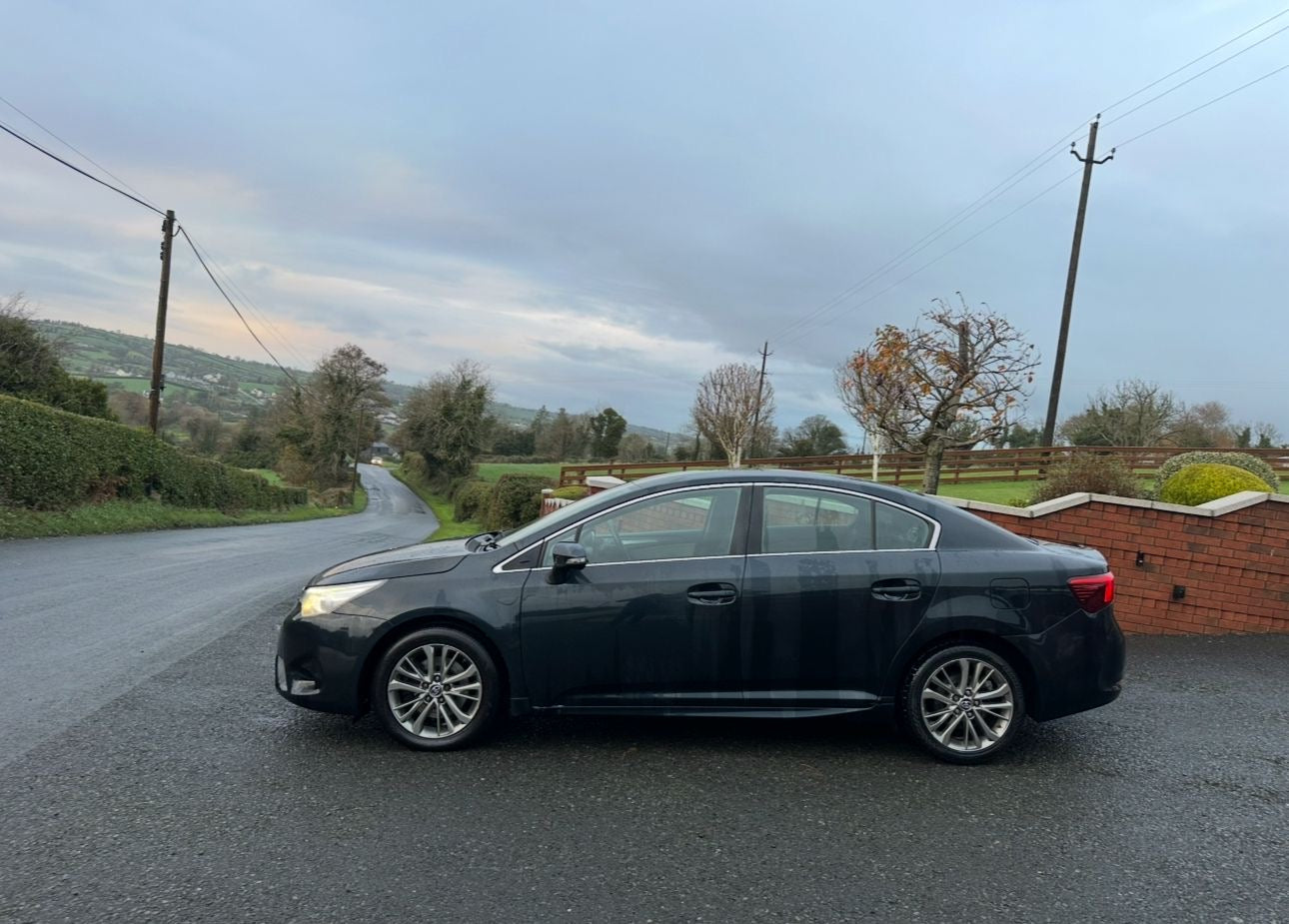 2017 Toyota Avensis Business Edition
