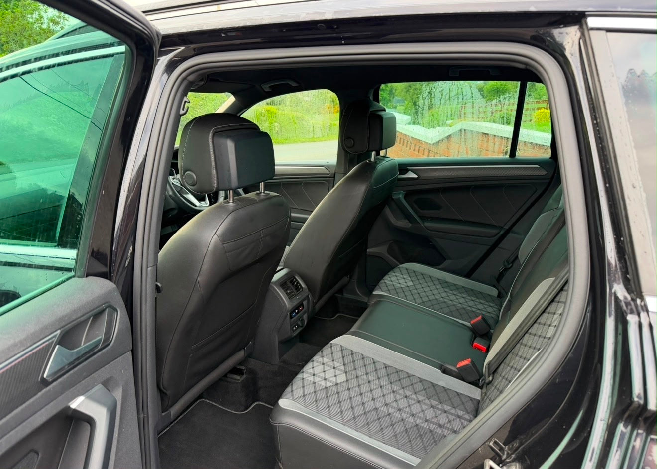 2020 Volkswagen Tiguan R Line