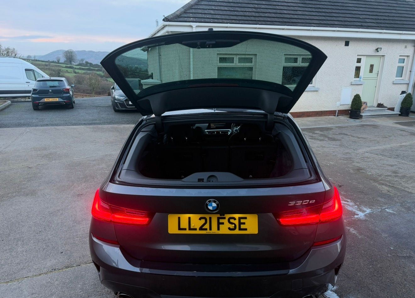 2021 BMW 330e M Sport