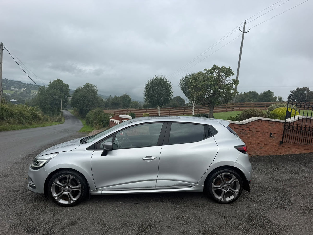 2018 Renault Clio Signature Nav